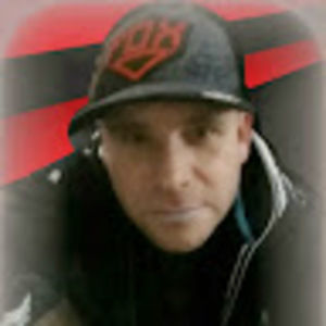 Meet your Posher, Derek